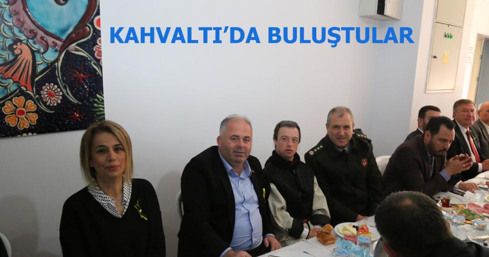 Kahvaltı da Buluştular