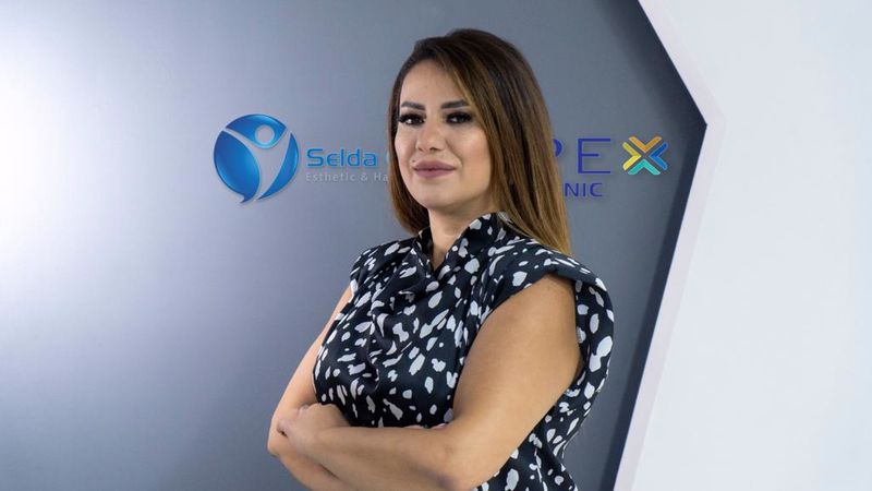 ÜNLÜLERİN SAÇ EKİM UZMANI SELDA ÖZTÜRK