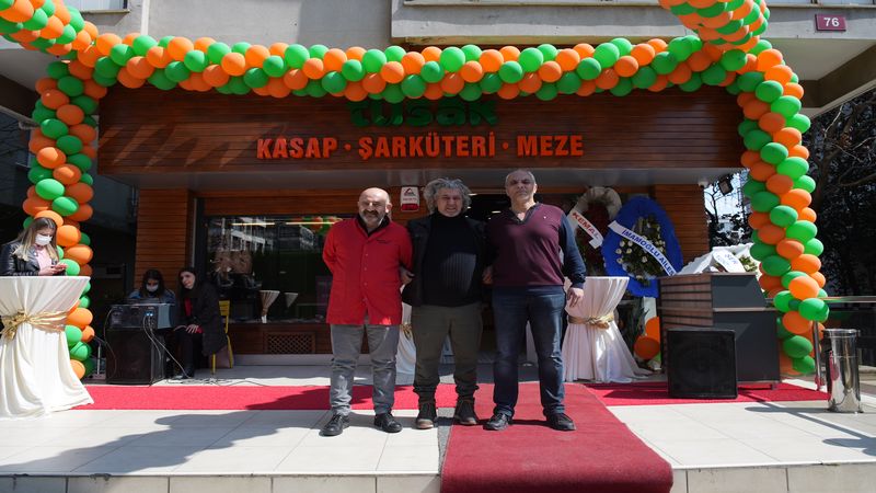 Tusak Kasap, Kadıköy’de açıldı