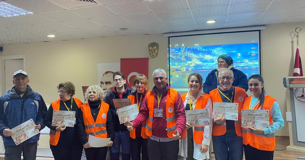 Herkes için Sağlık Derneği gönüllü afet yönetimi takımı kurdu