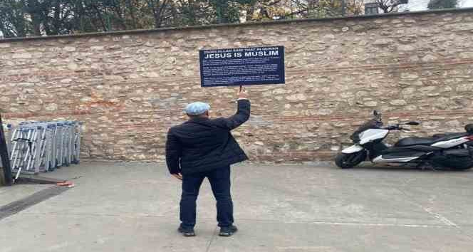 İsveç Konsolosluğunda İngilizce protesto