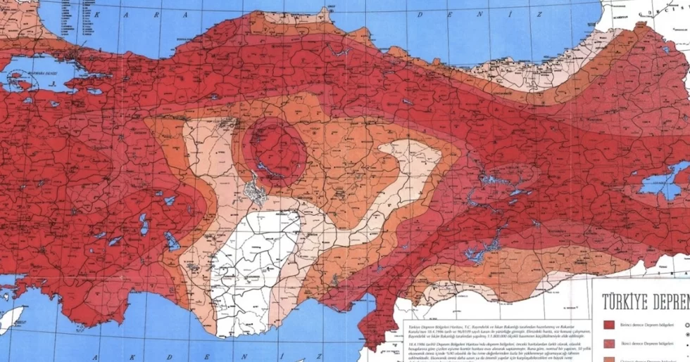 Vatandaş diken üstünde: ‘En güvenli yer’ deniyordu, diri fay hattı ortaya çıktı!