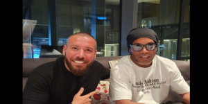 Menajer Engin Erdem, Ronaldinho ile bir araya geldi