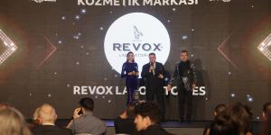 Revox Laboratories’e ‘Yılın En İyi Kozmetik Markası’ ödülü verildi