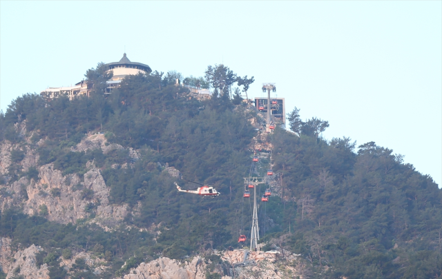 Antalya’da teleferik kazası! Mahsur kalan 112 kişi kurtarıldı, 9 kabindeki tahliye çalışması sürüyor