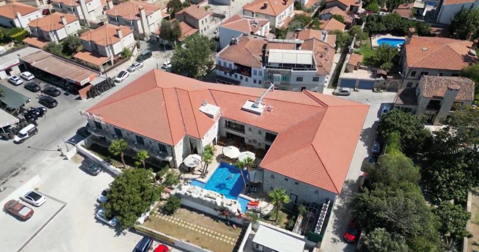 Ünlülerin yeni gözdesi, Five Diamonds Hotels İzmir Alaçatı’da açıldı