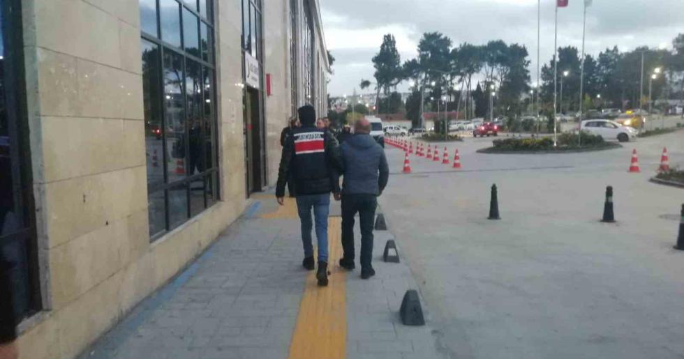 İzmir’de terör operasyonu: 5 gözaltı