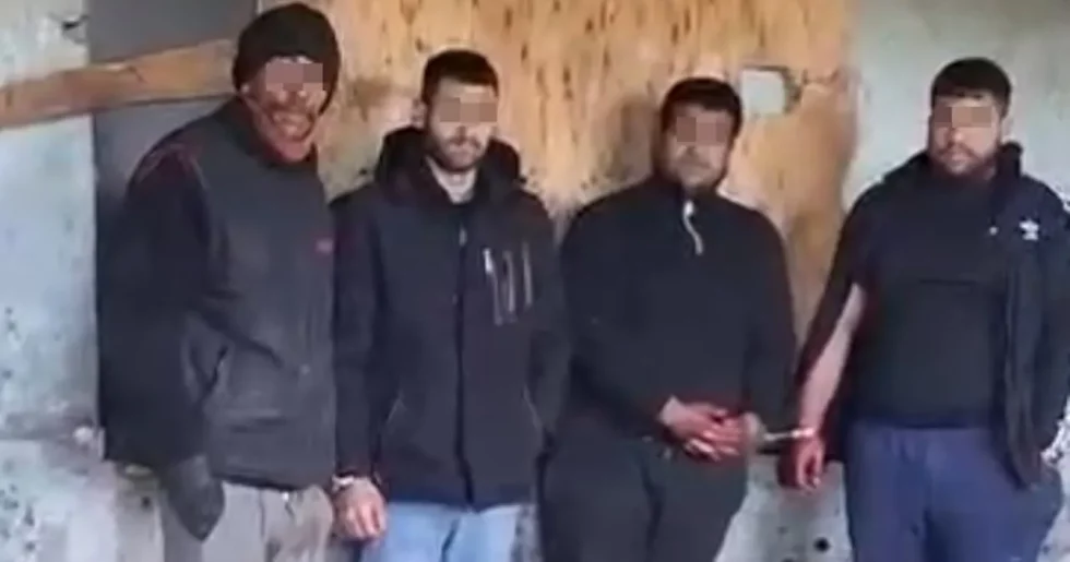 İzmir’de at eti keserken suçüstü yakalandılar