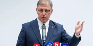 İzmir Büyükşehir Belediye Başkanı Cemil Tugay, Belediyede Yeni Dönemi Başlatıyor