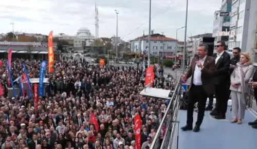 Özgür Özel’den Çağlayan Adliyesi Önünde Sert Mesajlar