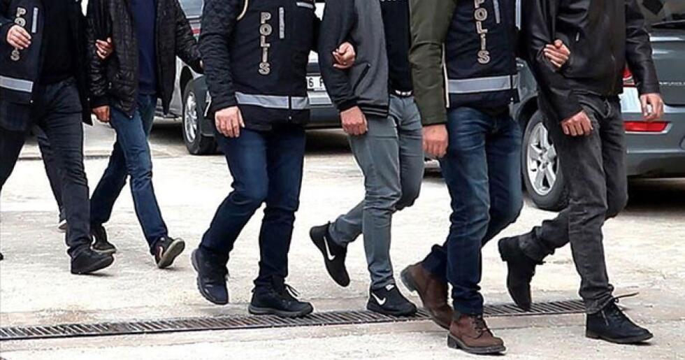 İzmir dahil 50 ilde FETÖ operasyonu