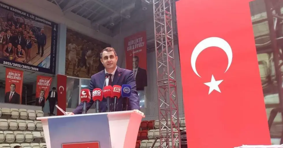 CHP İzmir İl Kongresi’nde Çağatay Güç’ün Yönetim Listesi Açıklandı
