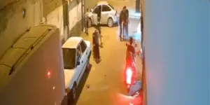 Polis Kılığındaki Şüpheli Çocuğa Ateş Etti