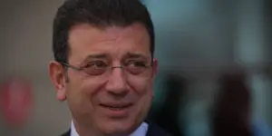Ekrem İmamoğlu’nun “savcılara hakaret” davası düşürüldü