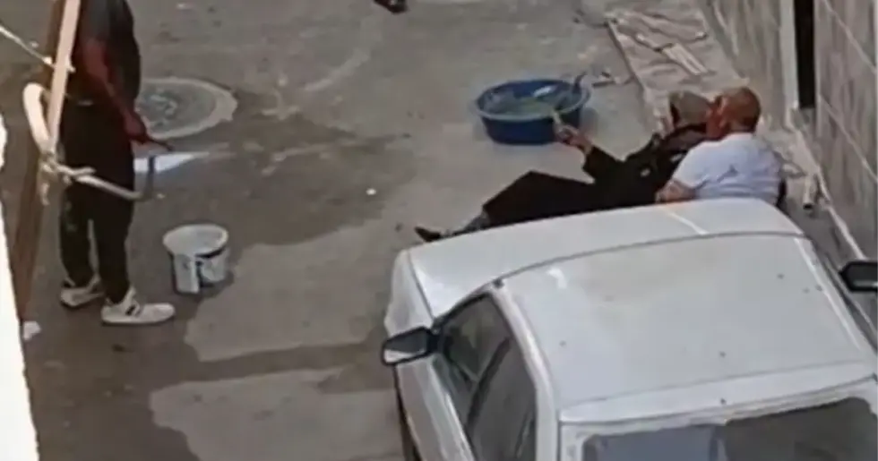 Ağabeyini Maket Bıçağıyla Öldürdü