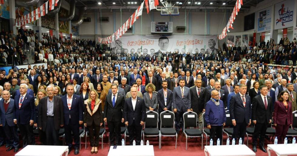 CHP Kongresinde Tepki Yaratan Uygulamalar