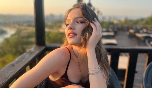 Genç Oyuncu İrem Aydın: “Moda Benim Kendimi İfade Etme Biçimim”