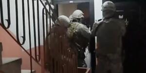 İzmir dahil 21 ilde organize suç örgütüne operasyon!