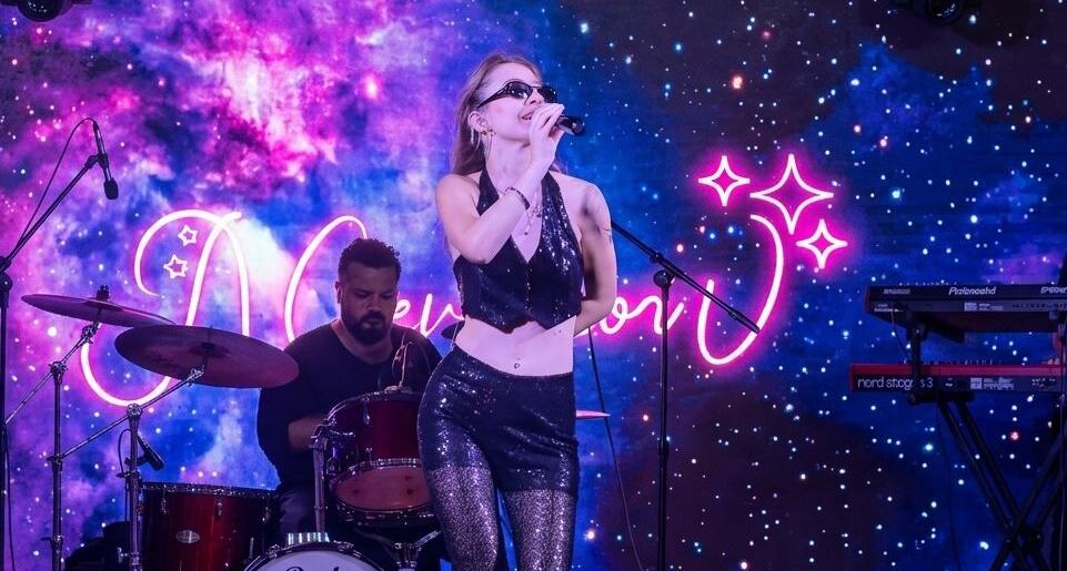 Aslı Cevri’den Nostaljik Proje: “İz’li Şarkılar” Geliyor