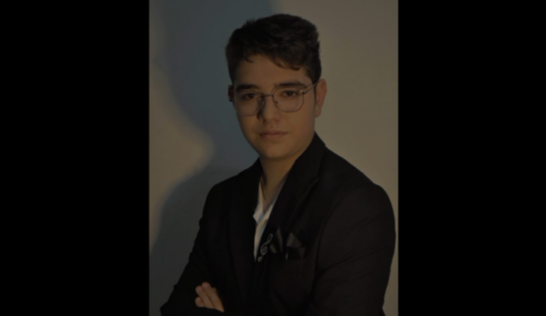 Genç Yaşına Rağmen Sahnenin Hakimi: Orçun Karakılınç