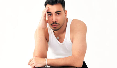 Enes Sayın Kimdir? Kaç Yaşında, Nereli? Genç R&B/Pop Sanatçısı Müzik Yolculuğuyla Dikkat Çekiyor