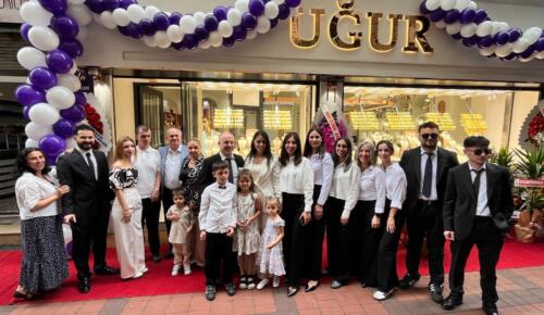 Açılışta Maliyetine Altın Sattılar 50 Yıllık Vefayı Ödediler!