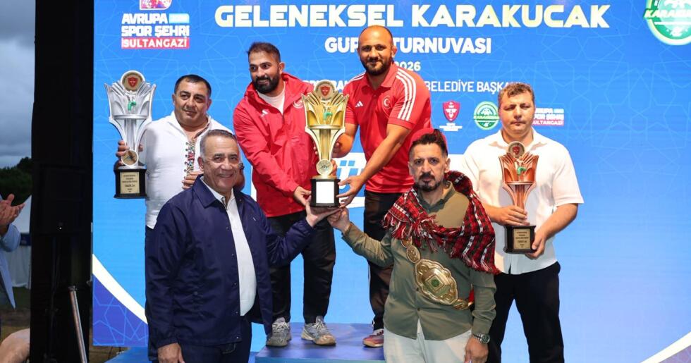 2. Uluslararası Karakucak Güreşleri’nin Güreş Ağası Ergin Kırmaç Oldu